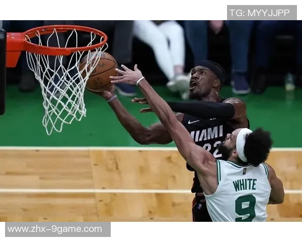 布斯巴达与凯尔特人激战正酣谁将赢得这场篮球巅峰对决